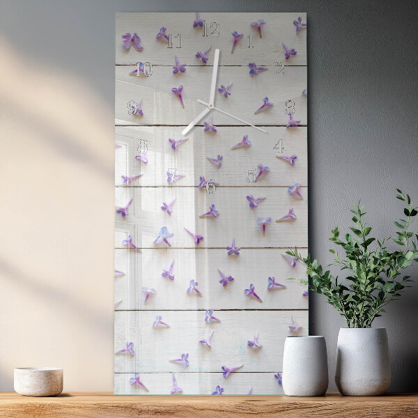 Vertical wall clock Pattern