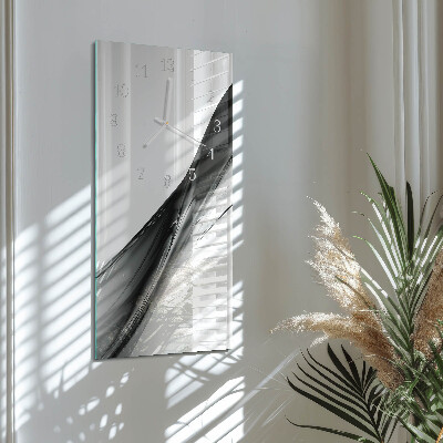 Vertical wall clock Pattern