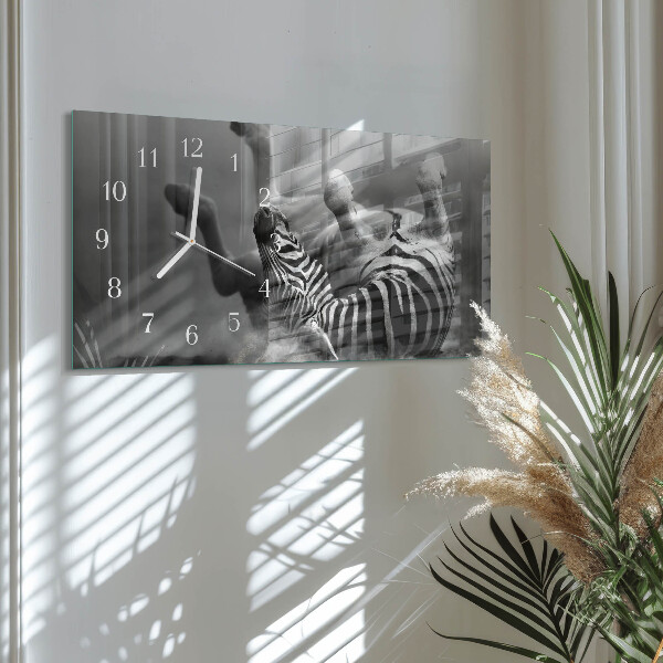 Horizontal wall clock Ribs