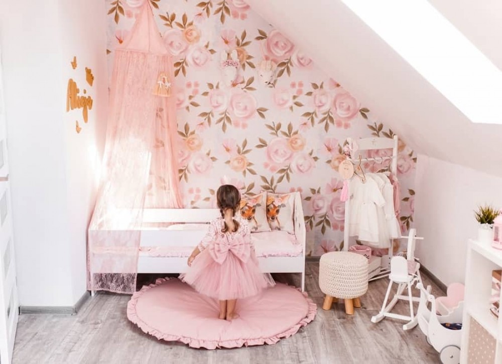 wallpaper for children's room