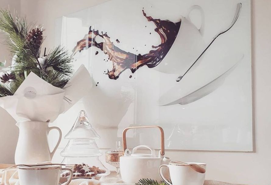 How to choose the perfect wall art for the kitchen - practical tips and inspirations