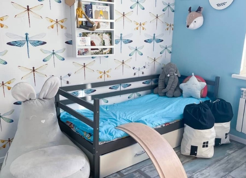 decorating a child's room
