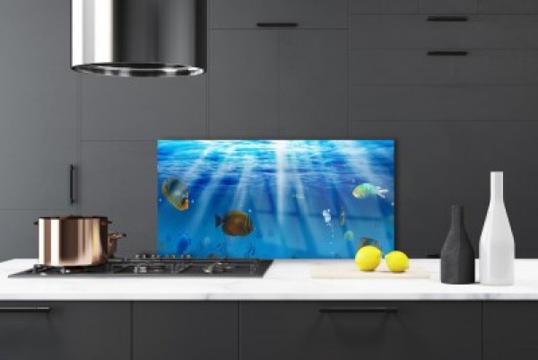 Glass panels for the kitchen - the WOW effect